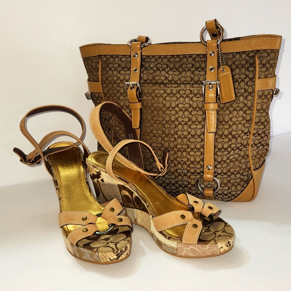 COACH  Bundle Tote and 7.5M shoes.